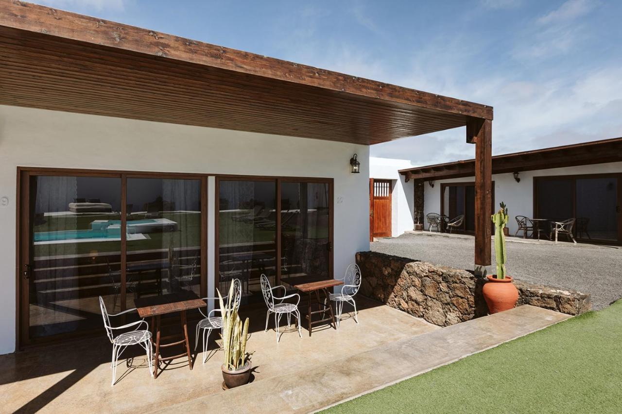 Hotelito Rural Flor De Timanfaya Tinajo Exterior photo