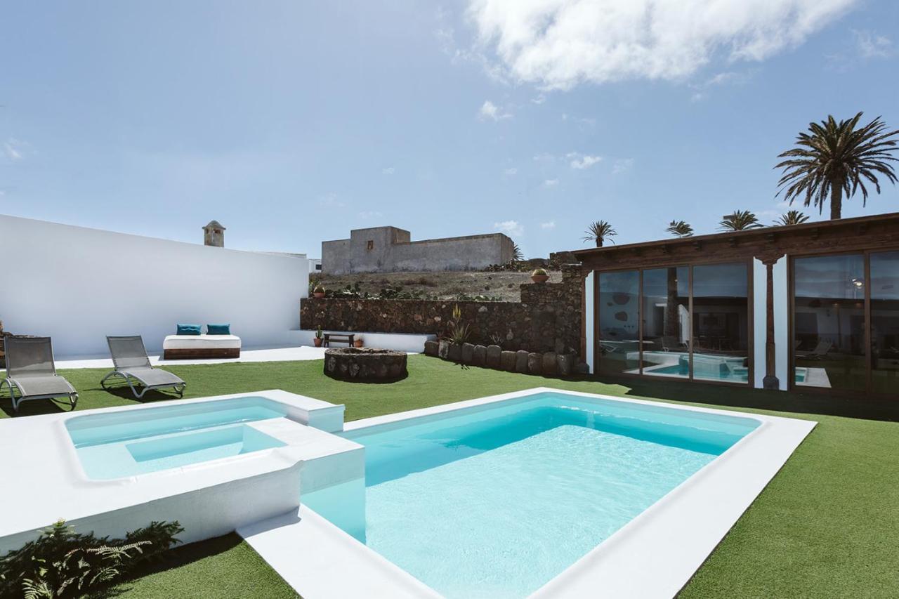 Hotelito Rural Flor De Timanfaya Tinajo Exterior photo