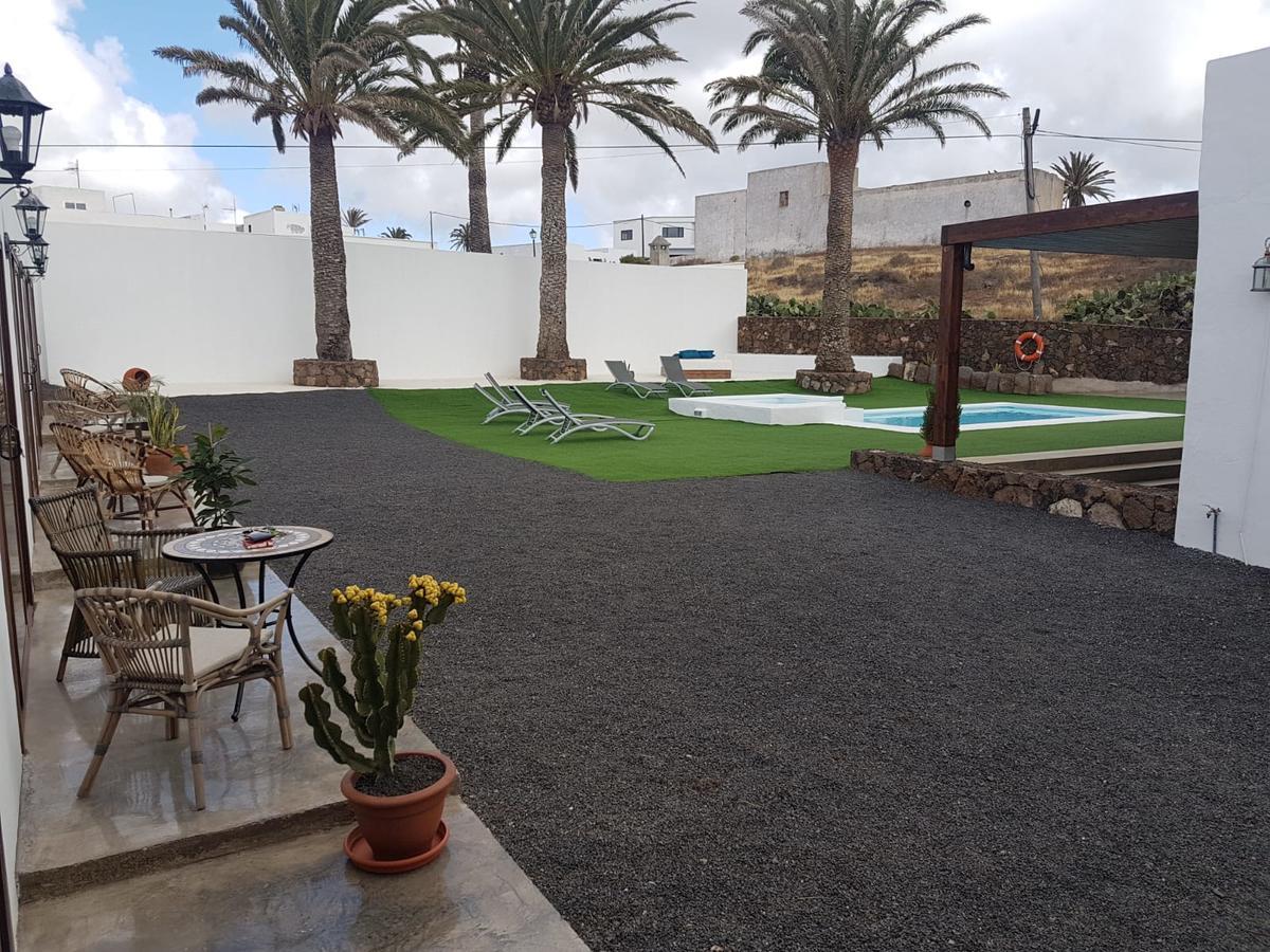Hotelito Rural Flor De Timanfaya Tinajo Exterior photo